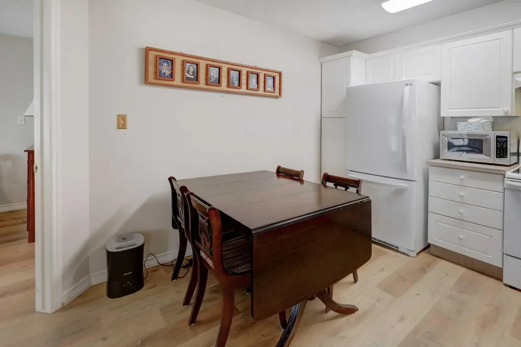 6800 Hunterview Drive NW Calgary AB T2K 6K5