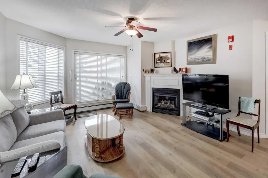 6800 Hunterview Drive NW Calgary AB T2K 6K5