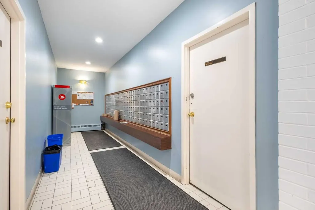 924 14 Avenue SW Calgary AB T2R 0N7