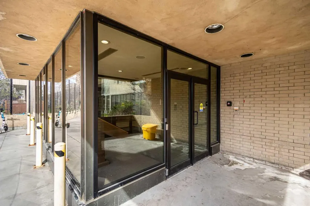 924 14 Avenue SW Calgary AB T2R 0N7