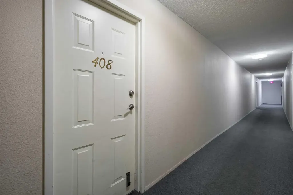 924 14 Avenue SW Calgary AB T2R 0N7