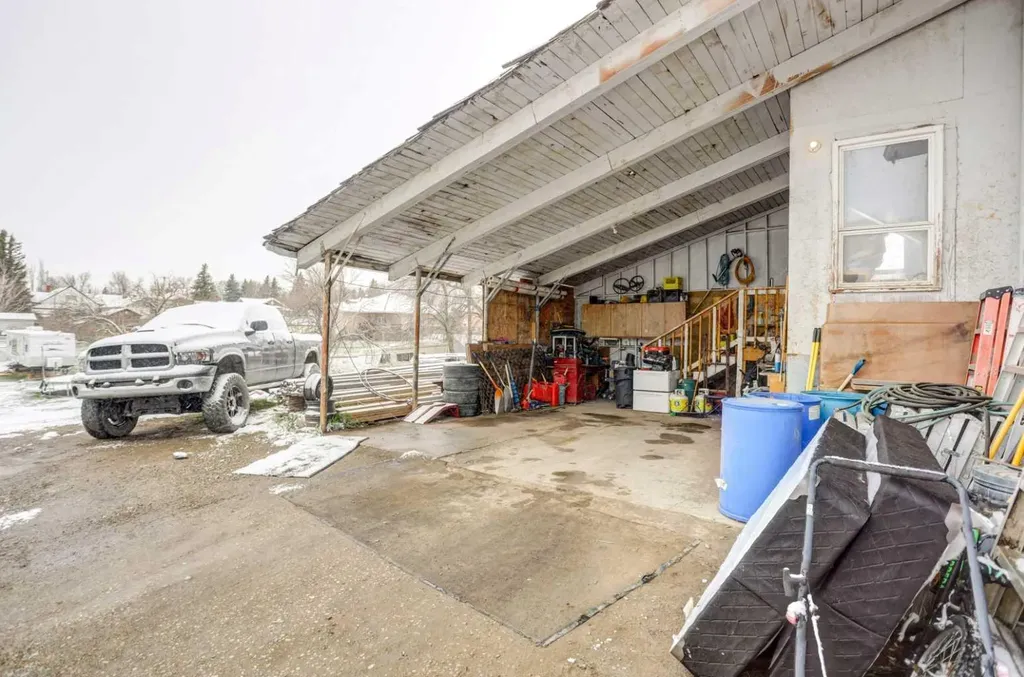 162 2 Avenue W Cardston AB T0K 0K0