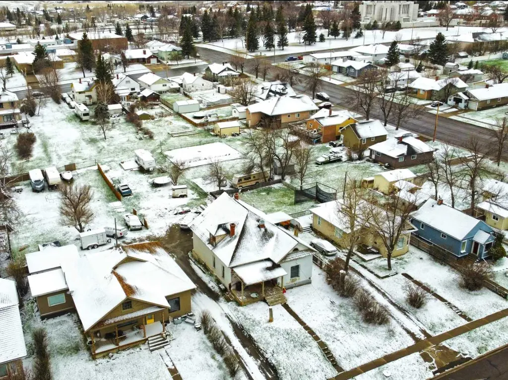 162 2 Avenue W Cardston AB T0K 0K0