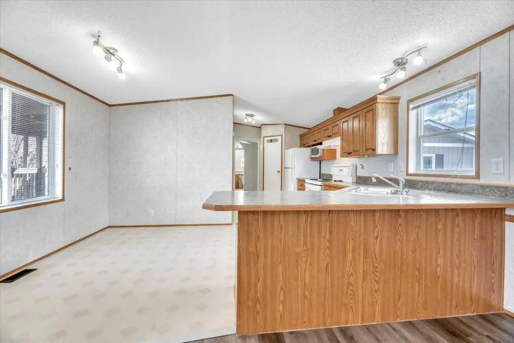38 Doubletree Way Strathmore AB T1P 1M8