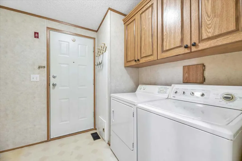 38 Doubletree Way Strathmore AB T1P 1M8