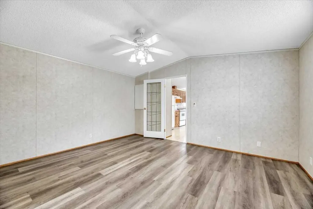 38 Doubletree Way Strathmore AB T1P 1M8