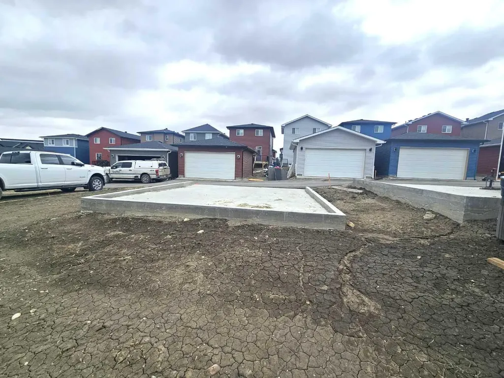 Iron Ridge Avenue Crossfield AB T0M 0S0