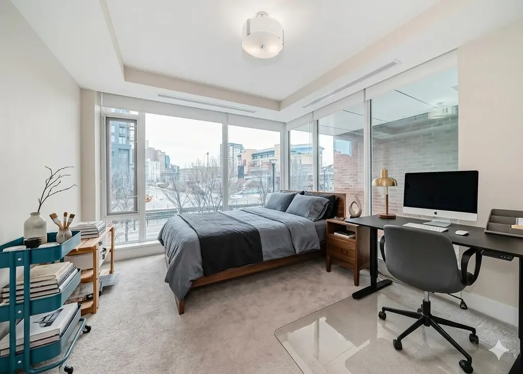 554 Riverfront Lane SE Calgary AB T2G 1K1