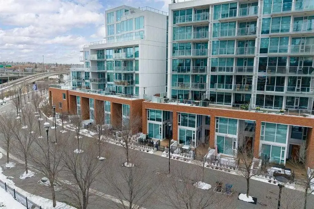 554 Riverfront Lane SE Calgary AB T2G 1K1