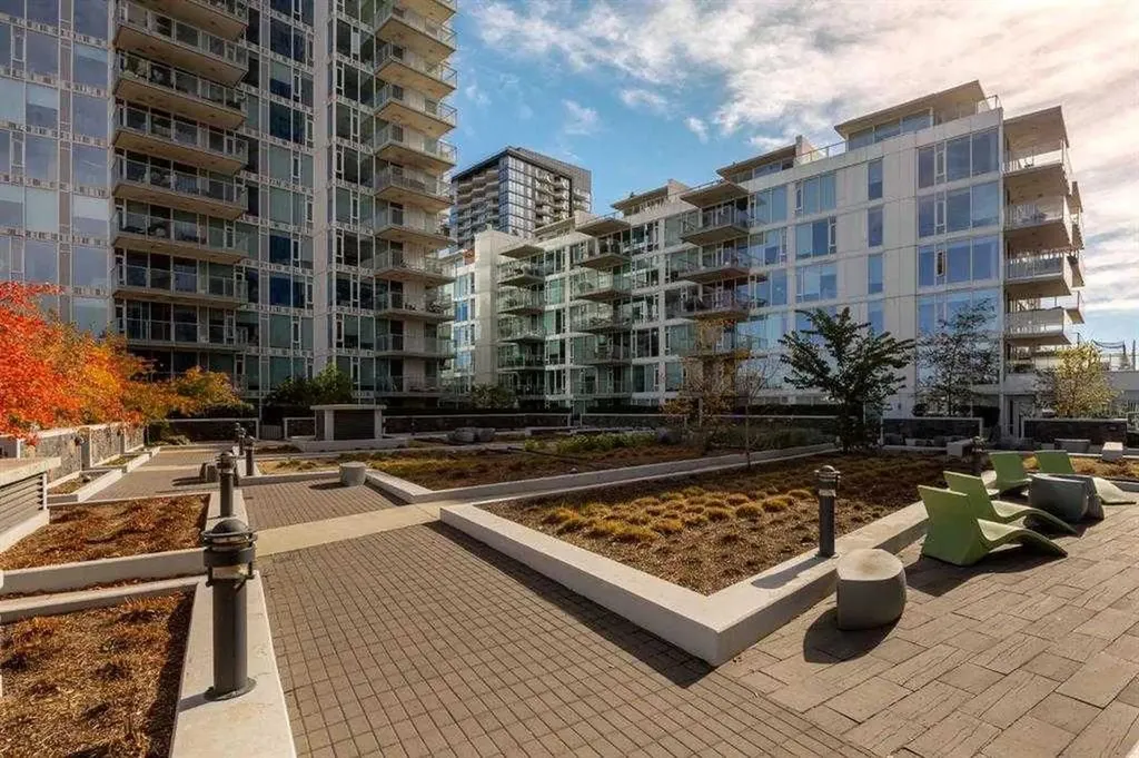 554 Riverfront Lane SE Calgary AB T2G 1K1