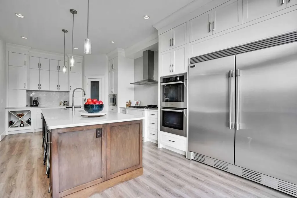 1319 Kings Heights Road SE Airdrie AB T4A 0E6
