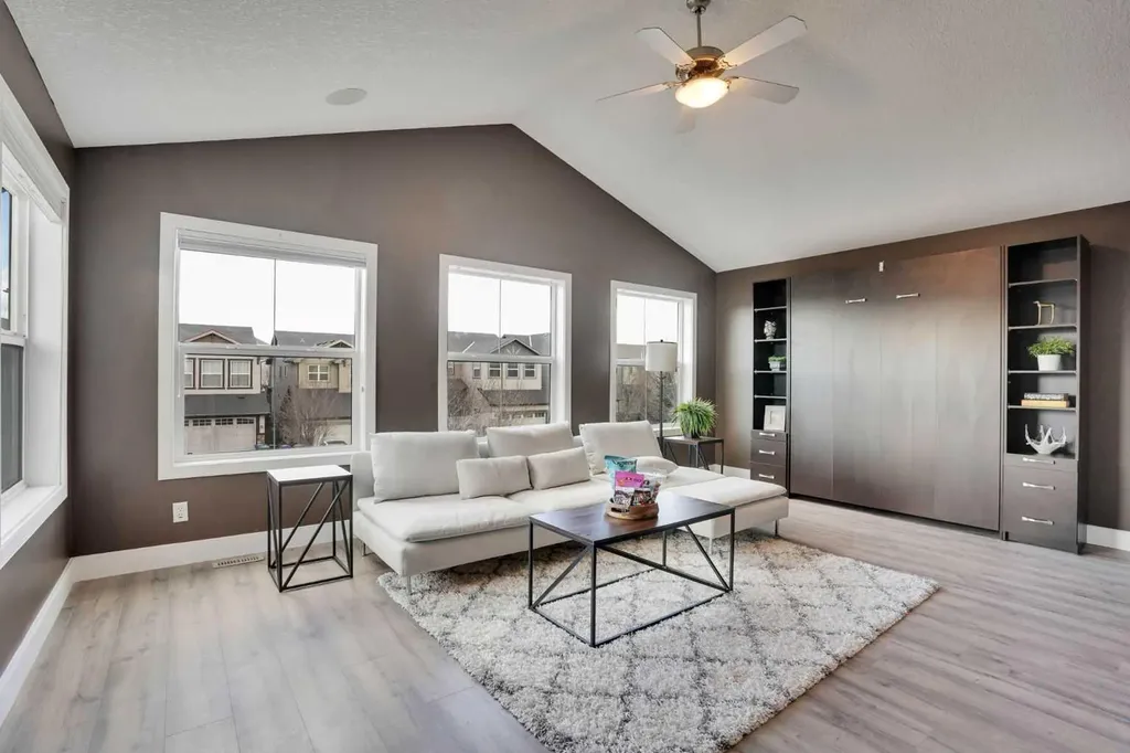 1319 Kings Heights Road SE Airdrie AB T4A 0E6
