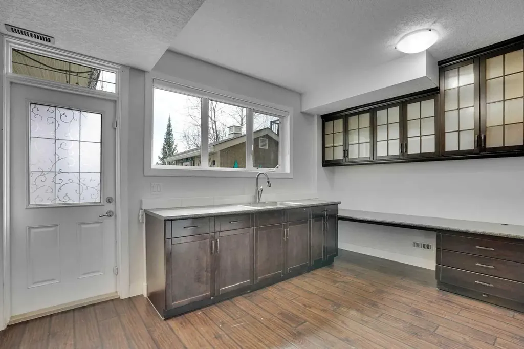 1319 Kings Heights Road SE Airdrie AB T4A 0E6
