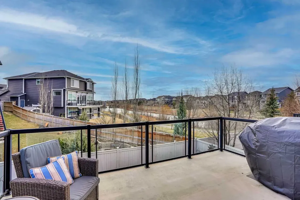 1319 Kings Heights Road SE Airdrie AB T4A 0E6