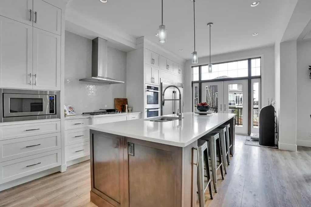 1319 Kings Heights Road SE Airdrie AB T4A 0E6