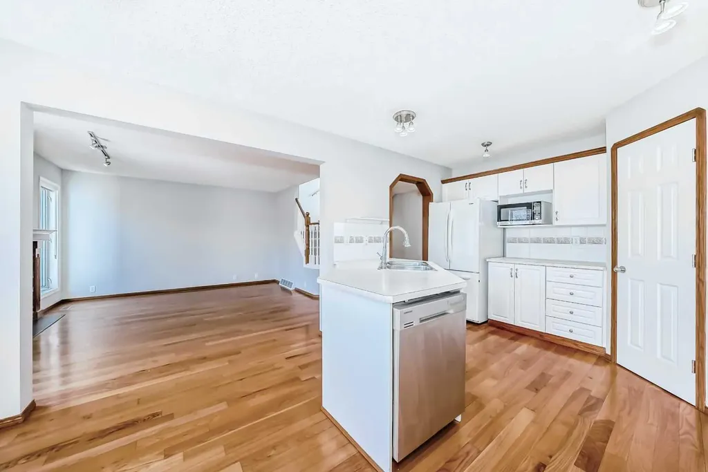 128 Harvest Park Road NE Calgary AB T3K 4H9