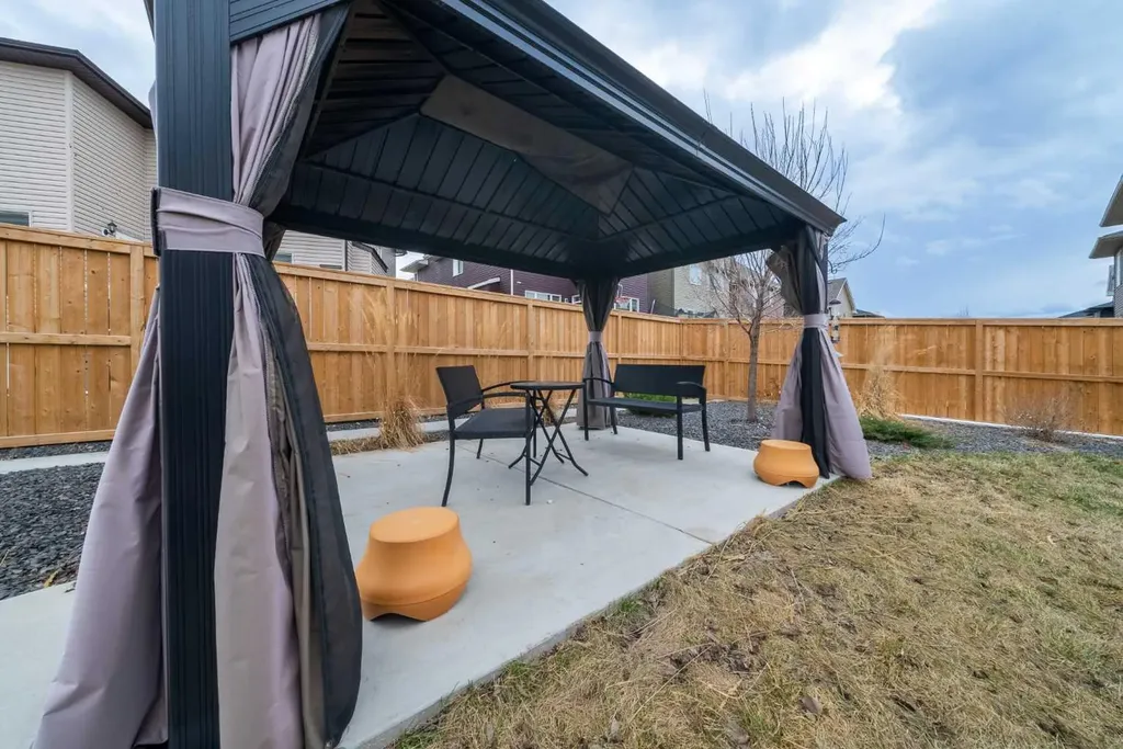183 Saddlelake Terrace NE Calgary AB T3J2E8