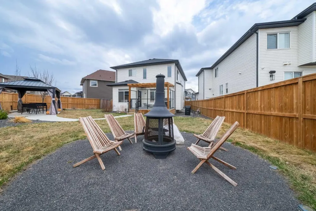 183 Saddlelake Terrace NE Calgary AB T3J2E8