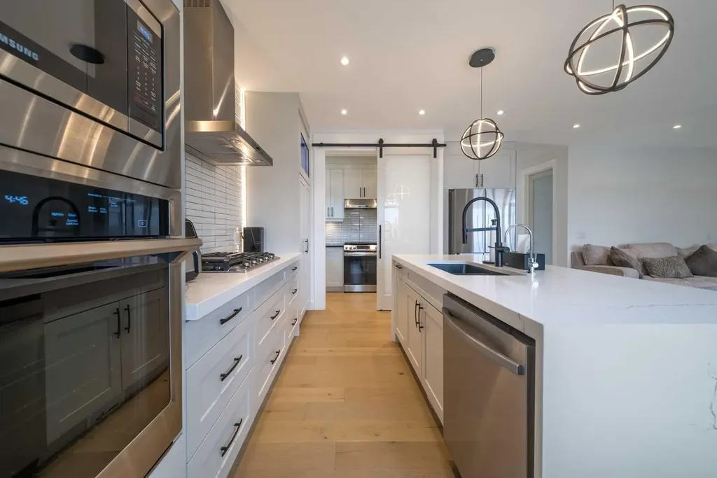 183 Saddlelake Terrace NE Calgary AB T3J2E8