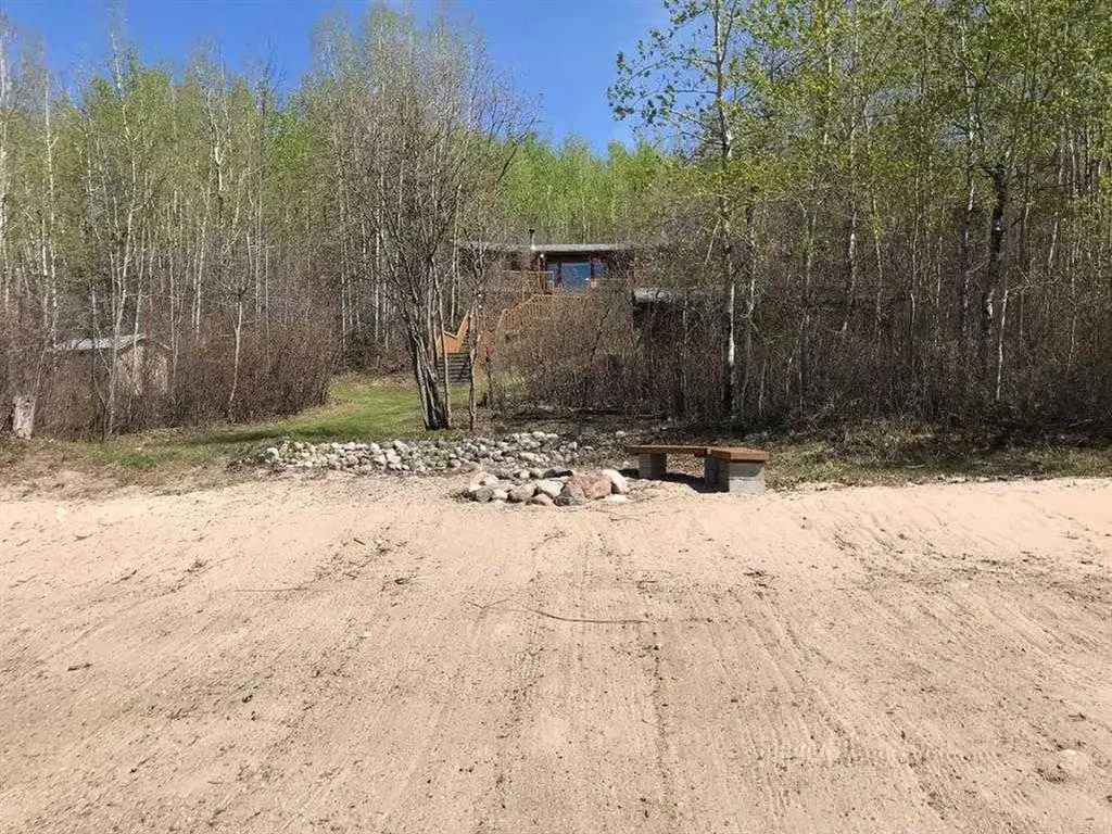 322 & 318 13221 Twp 680 Road Lac La Biche AB T0A2C1
