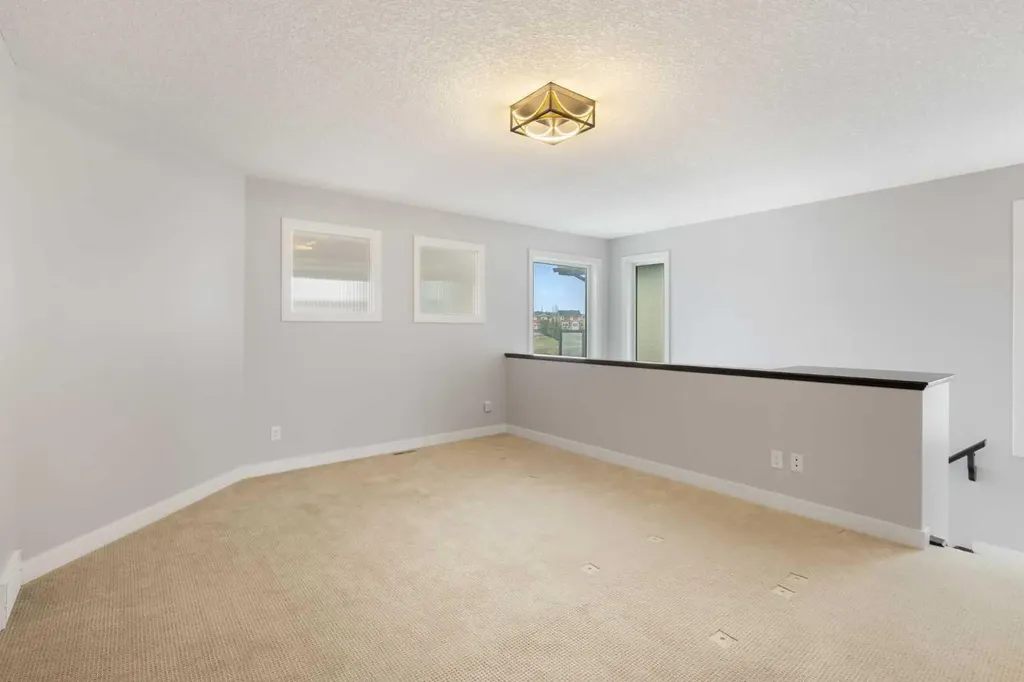 13 Sage Hill Landing NW Calgary AB T3R 0H5
