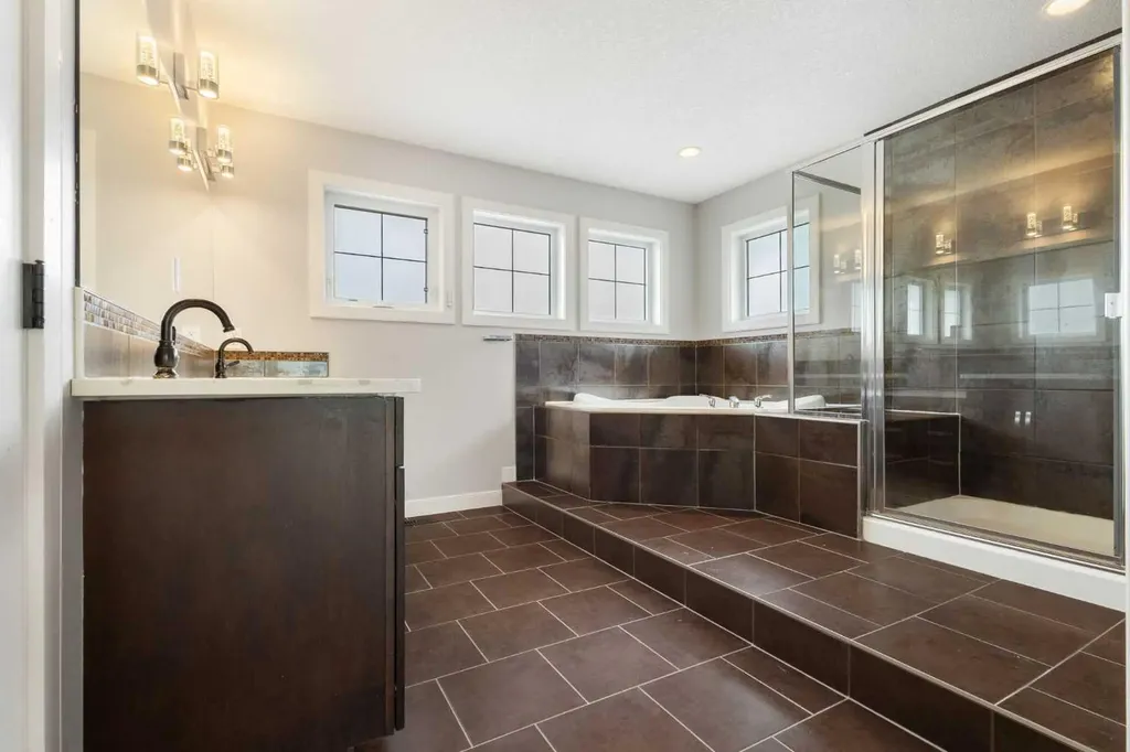 13 Sage Hill Landing NW Calgary AB T3R 0H5