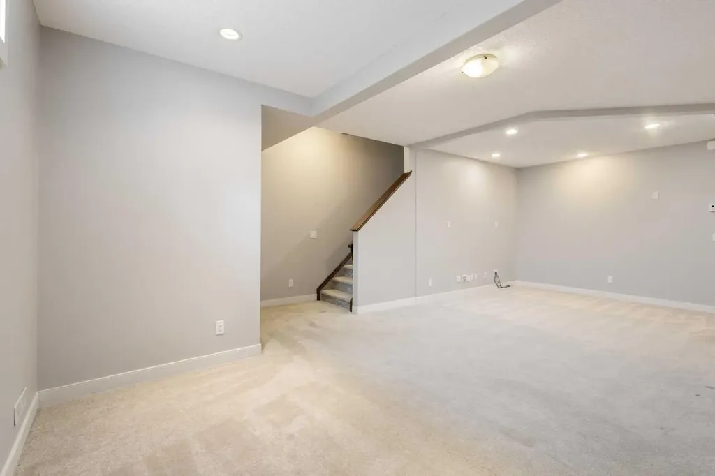 13 Sage Hill Landing NW Calgary AB T3R 0H5