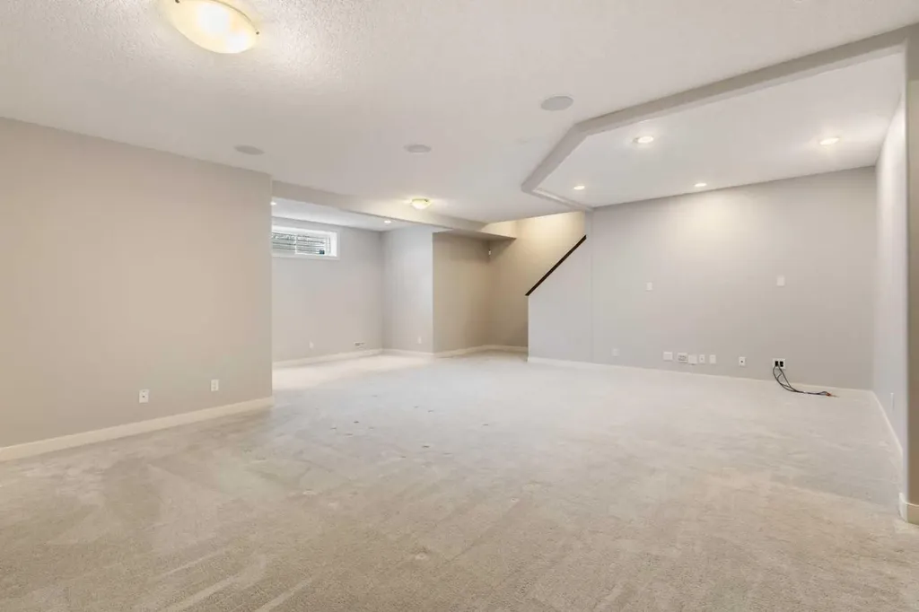 13 Sage Hill Landing NW Calgary AB T3R 0H5