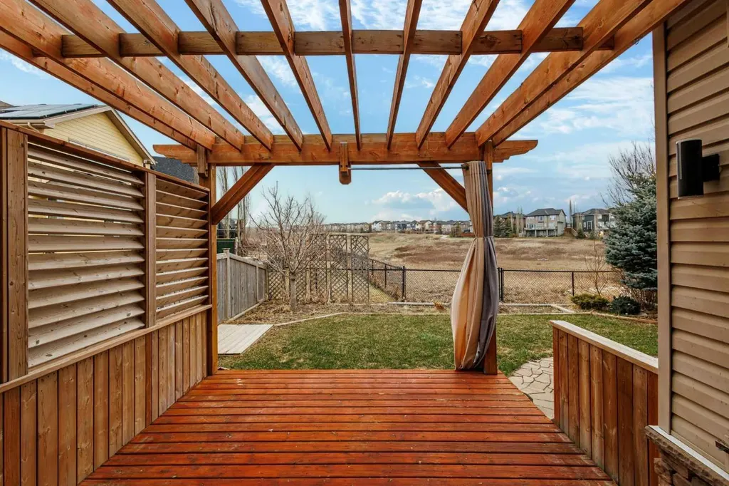 13 Sage Hill Landing NW Calgary AB T3R 0H5