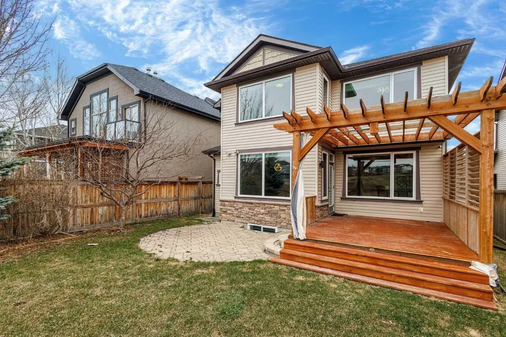 13 Sage Hill Landing NW Calgary AB T3R 0H5