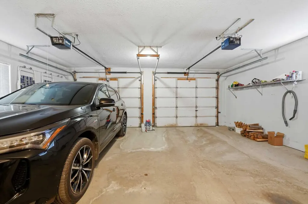 5401 Shannon Drive Olds AB T4H 1C2