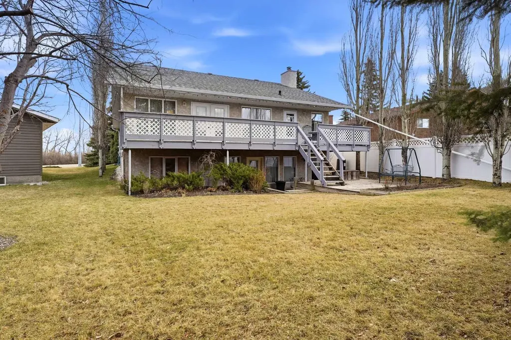 5401 Shannon Drive Olds AB T4H 1C2