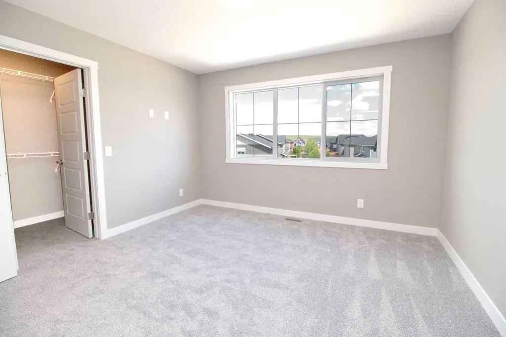 24 Sundown Place Cochrane AB T4C 3H2
