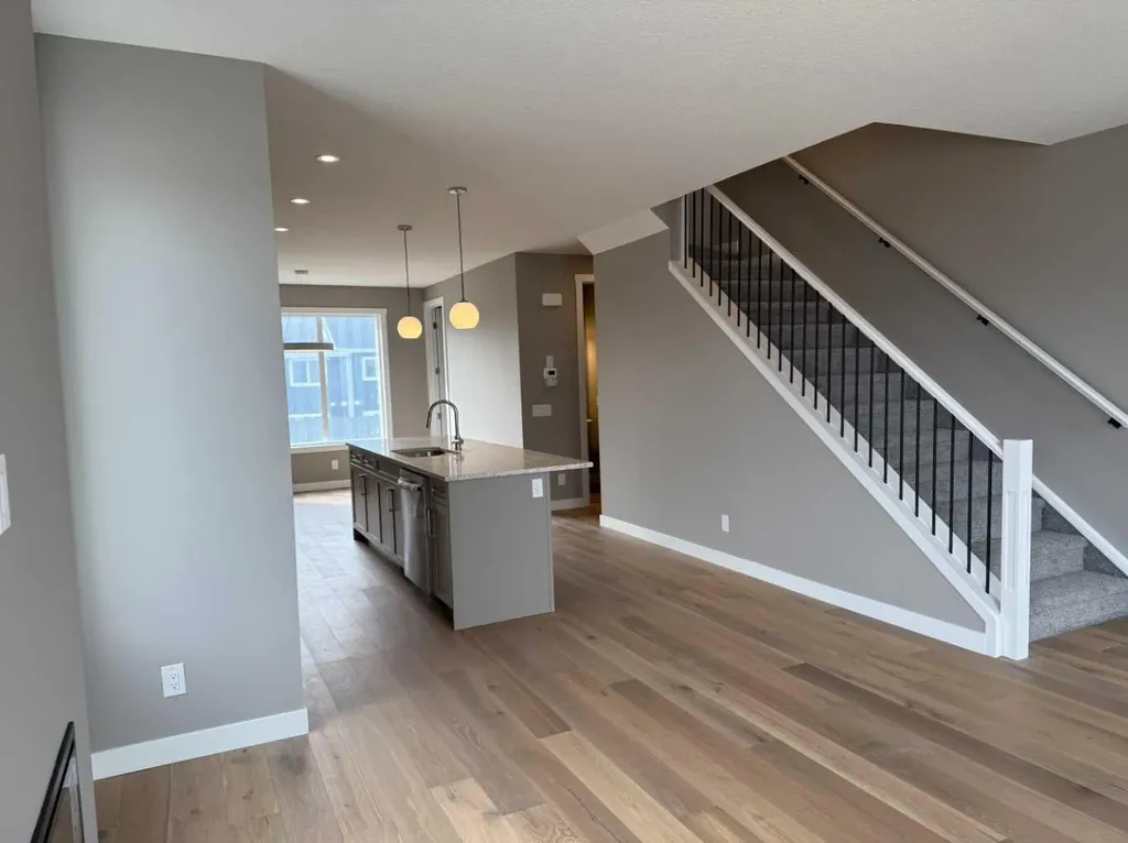 24 Sundown Place Cochrane AB T4C 3H2