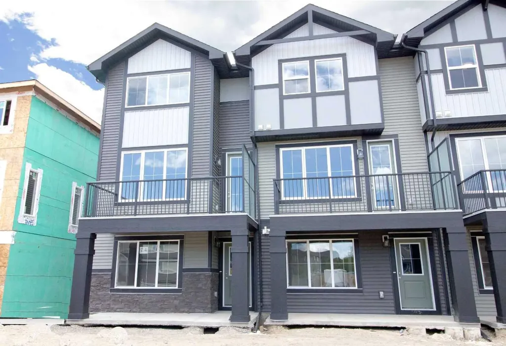 24 Sundown Place Cochrane AB T4C 3H2