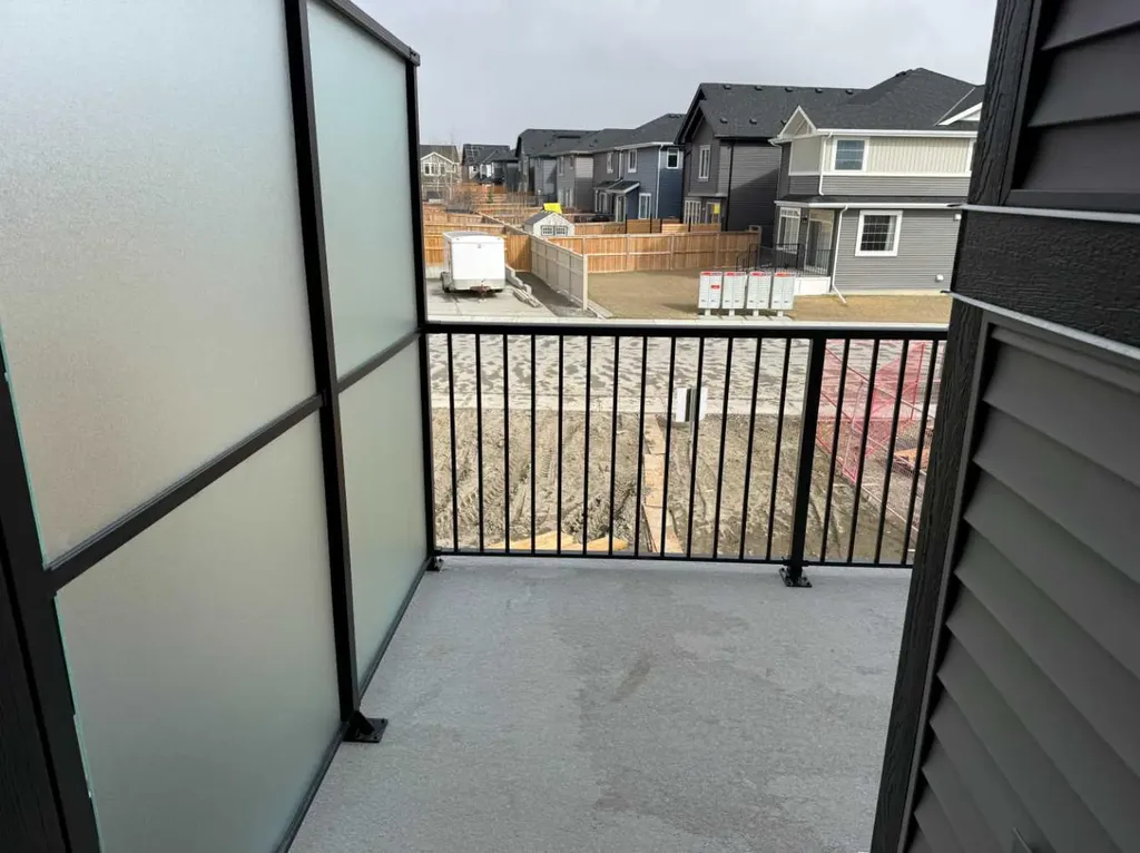 24 Sundown Place Cochrane AB T4C 3H2