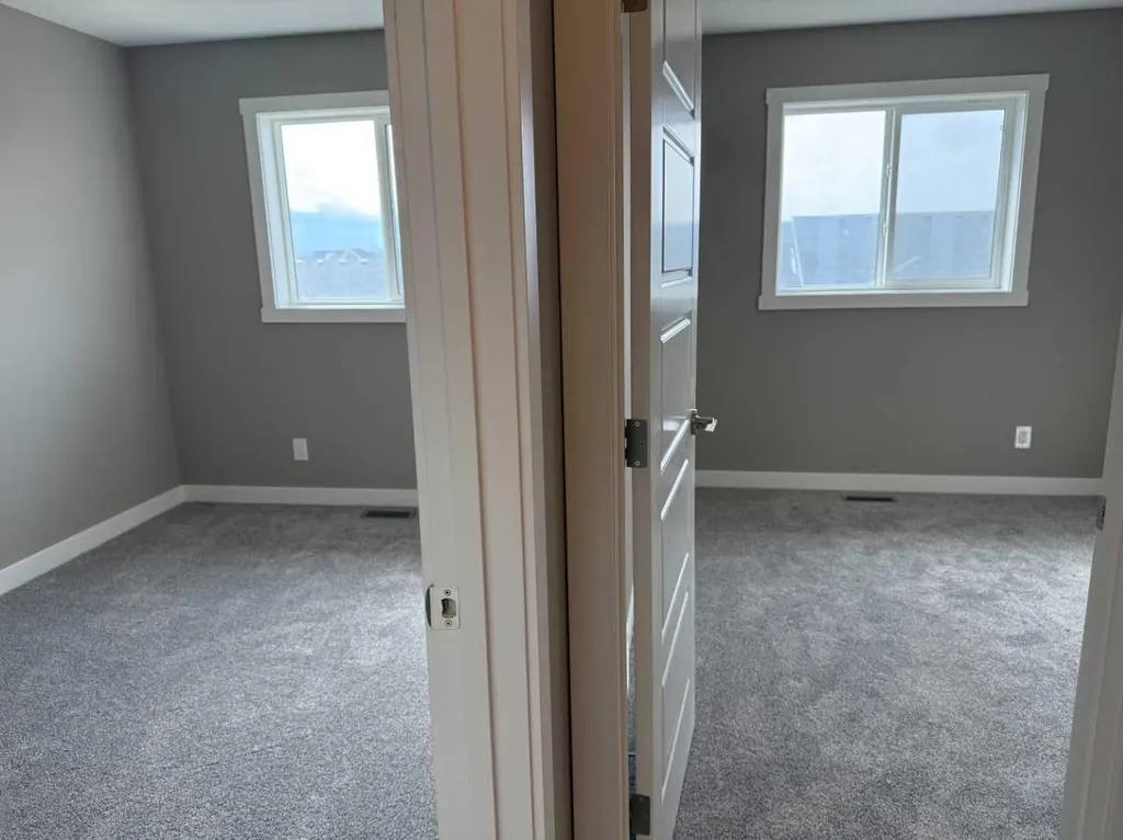 24 Sundown Place Cochrane AB T4C 3H2