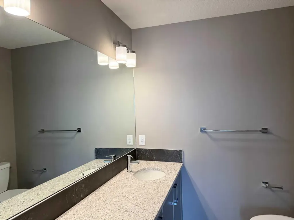 24 Sundown Place Cochrane AB T4C 3H2