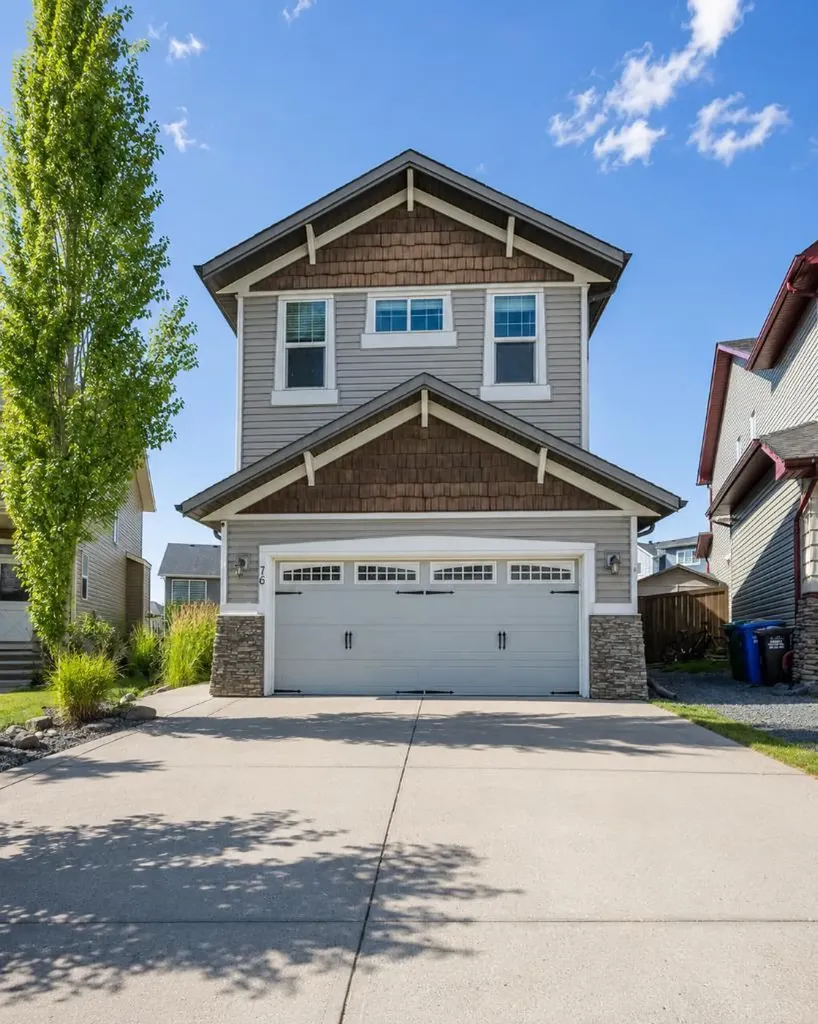 76 Heritage Hill Cochrane AB T4C 0L4