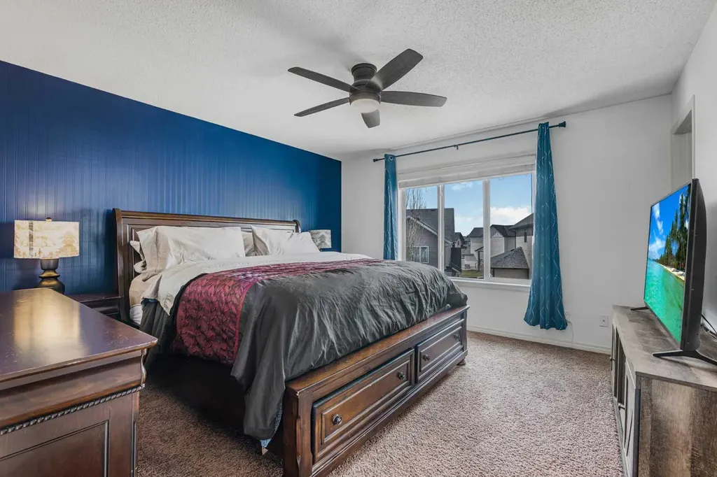 76 Heritage Hill Cochrane AB T4C 0L4