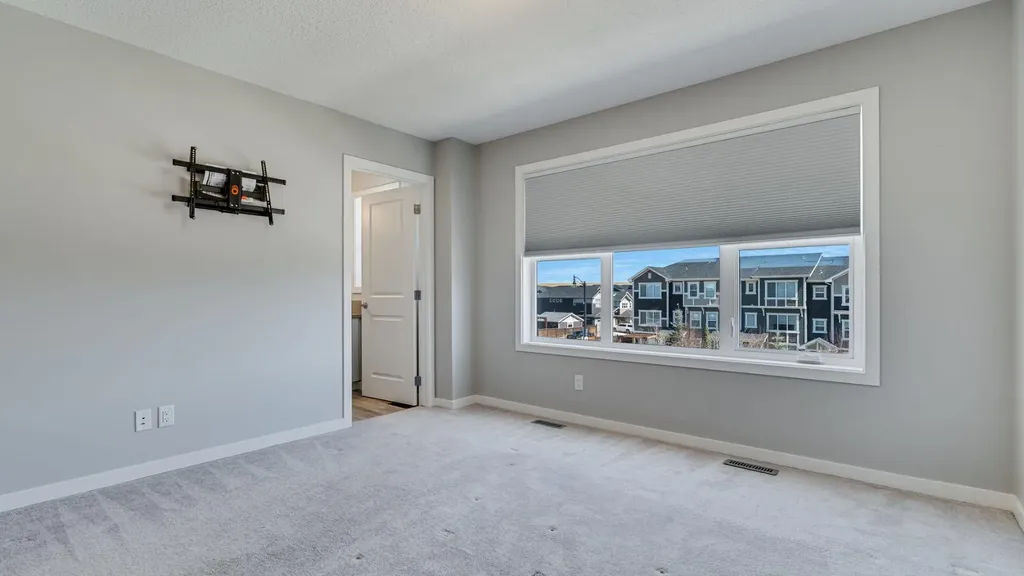 205 Sundown Road Cochrane AB T4C 2M6