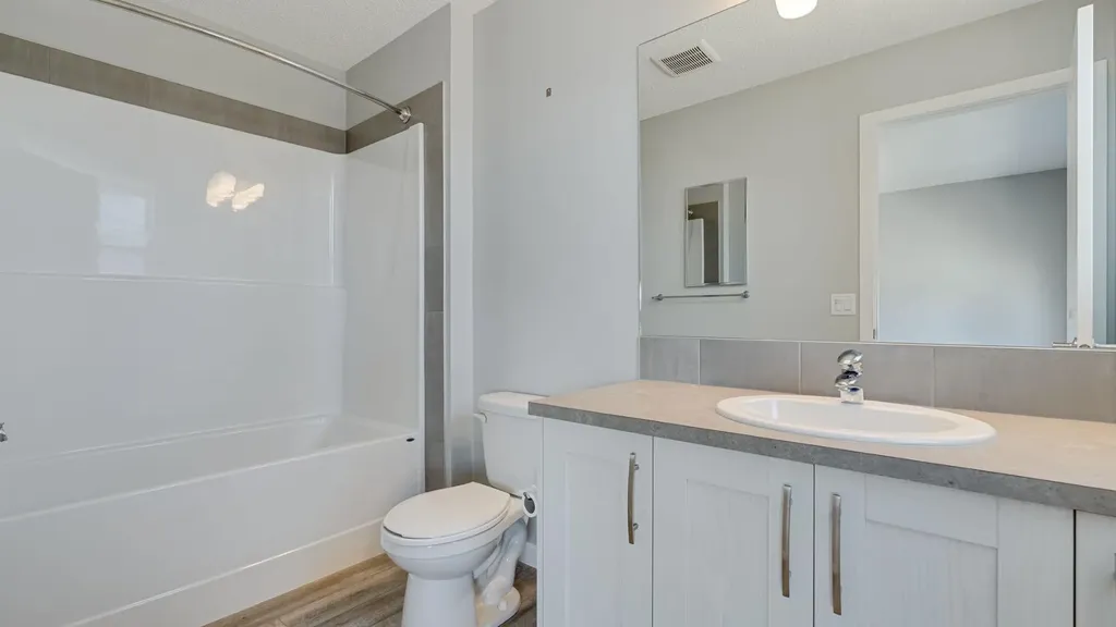 205 Sundown Road Cochrane AB T4C 2M6