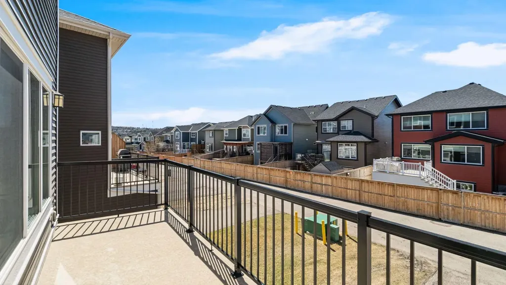 205 Sundown Road Cochrane AB T4C 2M6