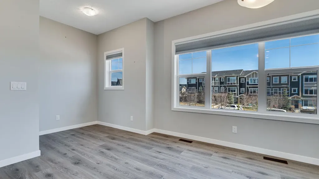 205 Sundown Road Cochrane AB T4C 2M6