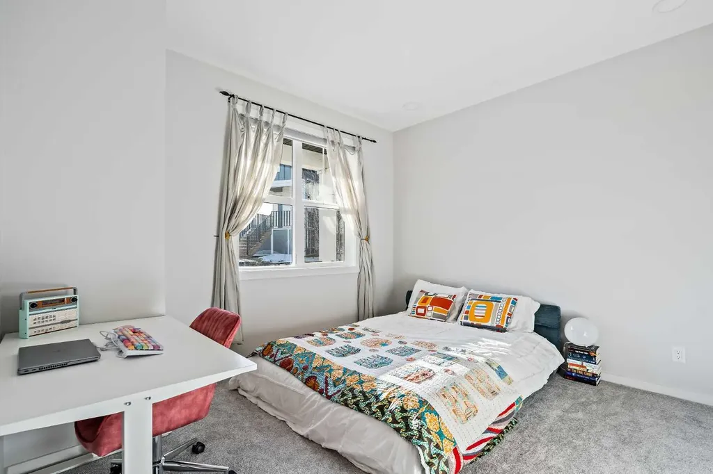 71 Lucas Street NW Calgary AB T3P 1S3
