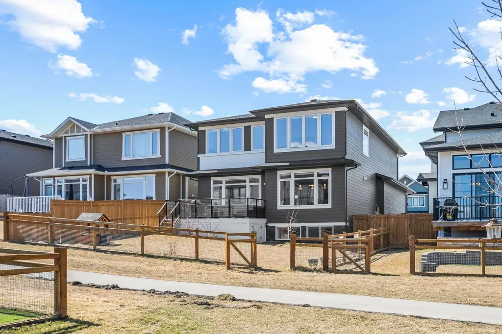 84 Saltsage Heath Rural Rocky View County AB T3Z 0E5