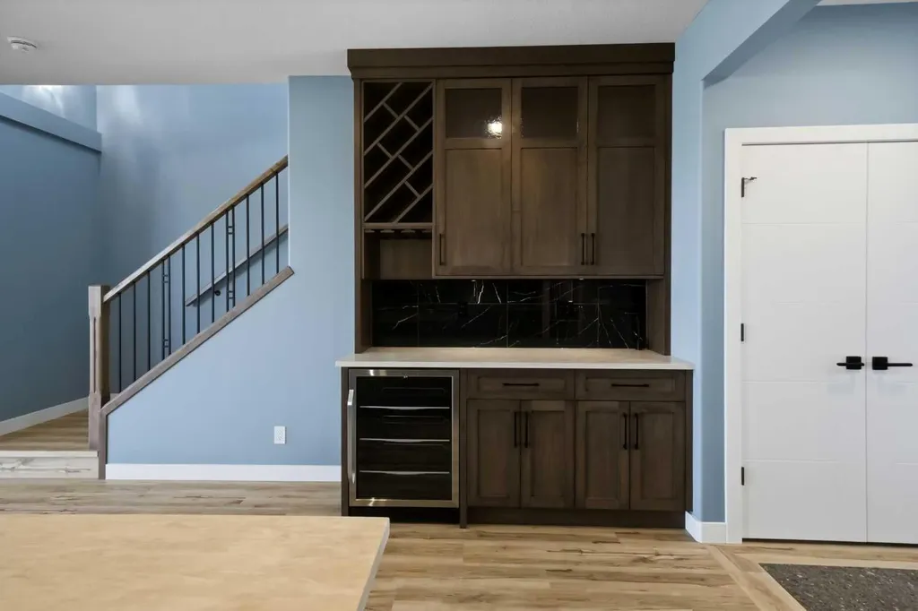 4205 Lakeshore Drive Sylvan Lake AB T4S 1B9