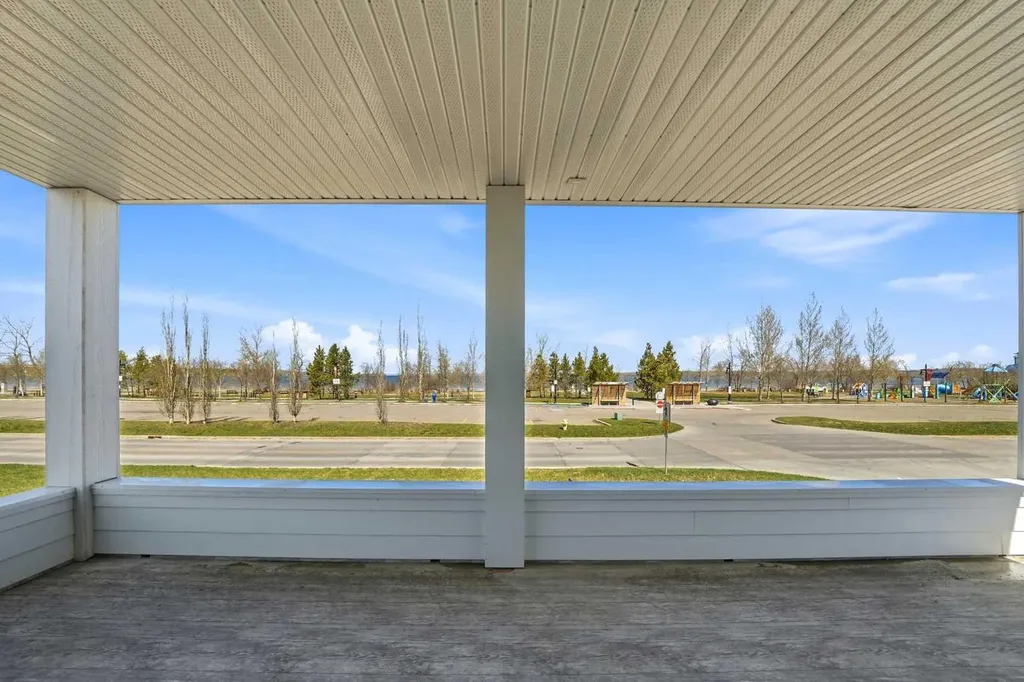 4205 Lakeshore Drive Sylvan Lake AB T4S 1B9