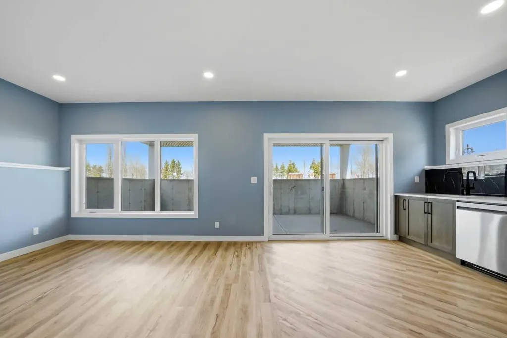 4205 Lakeshore Drive Sylvan Lake AB T4S 1B9