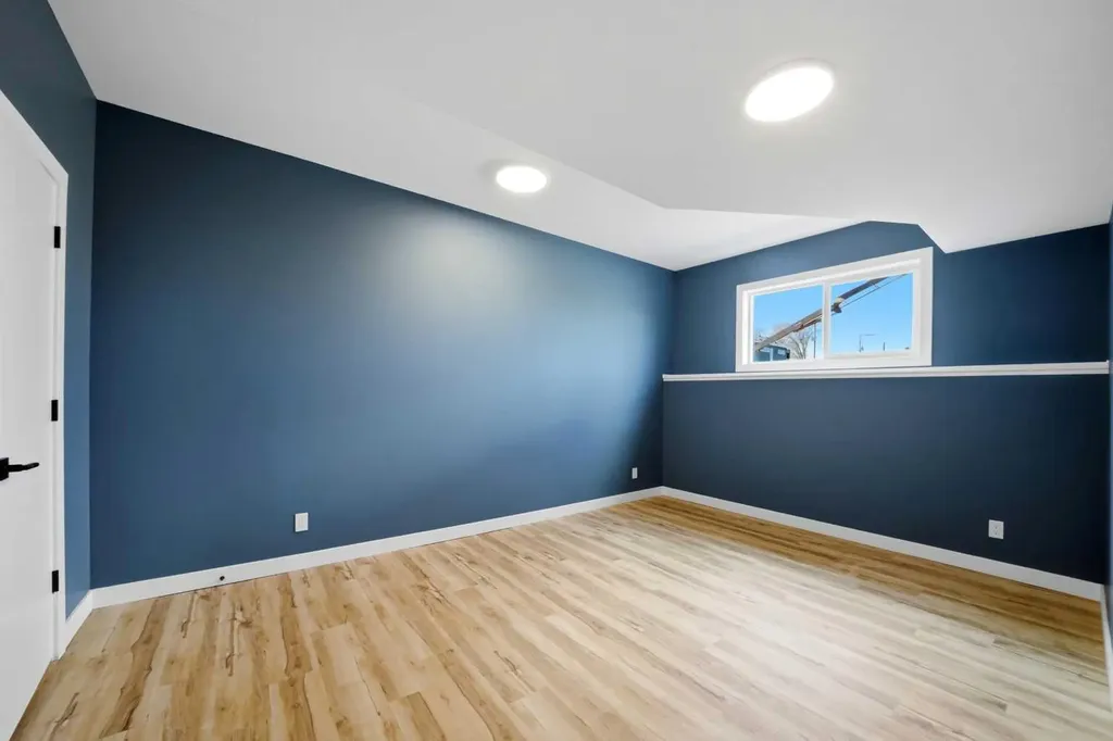 4205 Lakeshore Drive Sylvan Lake AB T4S 1B9